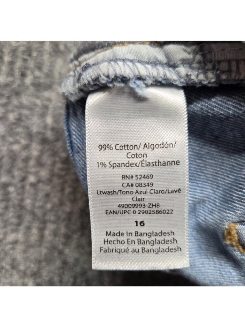 SOFIA Vergara Jeans Chi Short Denim Shorts Women's 16 Blue Cut-Off  Distressed - Picture 6 of 16